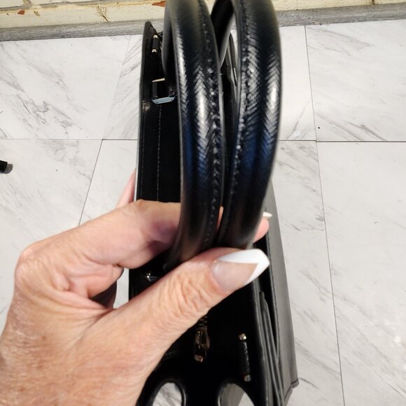 Like New Kate Spade Staci Black Saffiano Shoulder Bag Purse - Picture 9 of 14